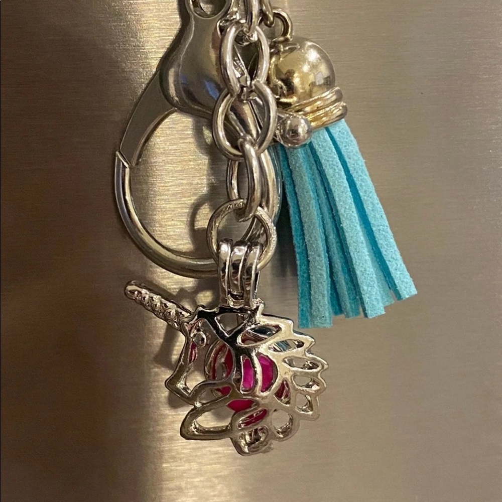Unicorn pendant keychain